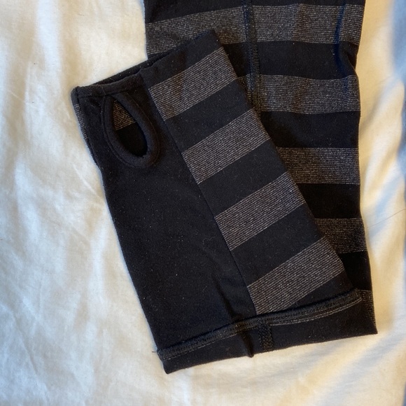 Lululemon • Hooded Zip Up - Picture 3 of 8